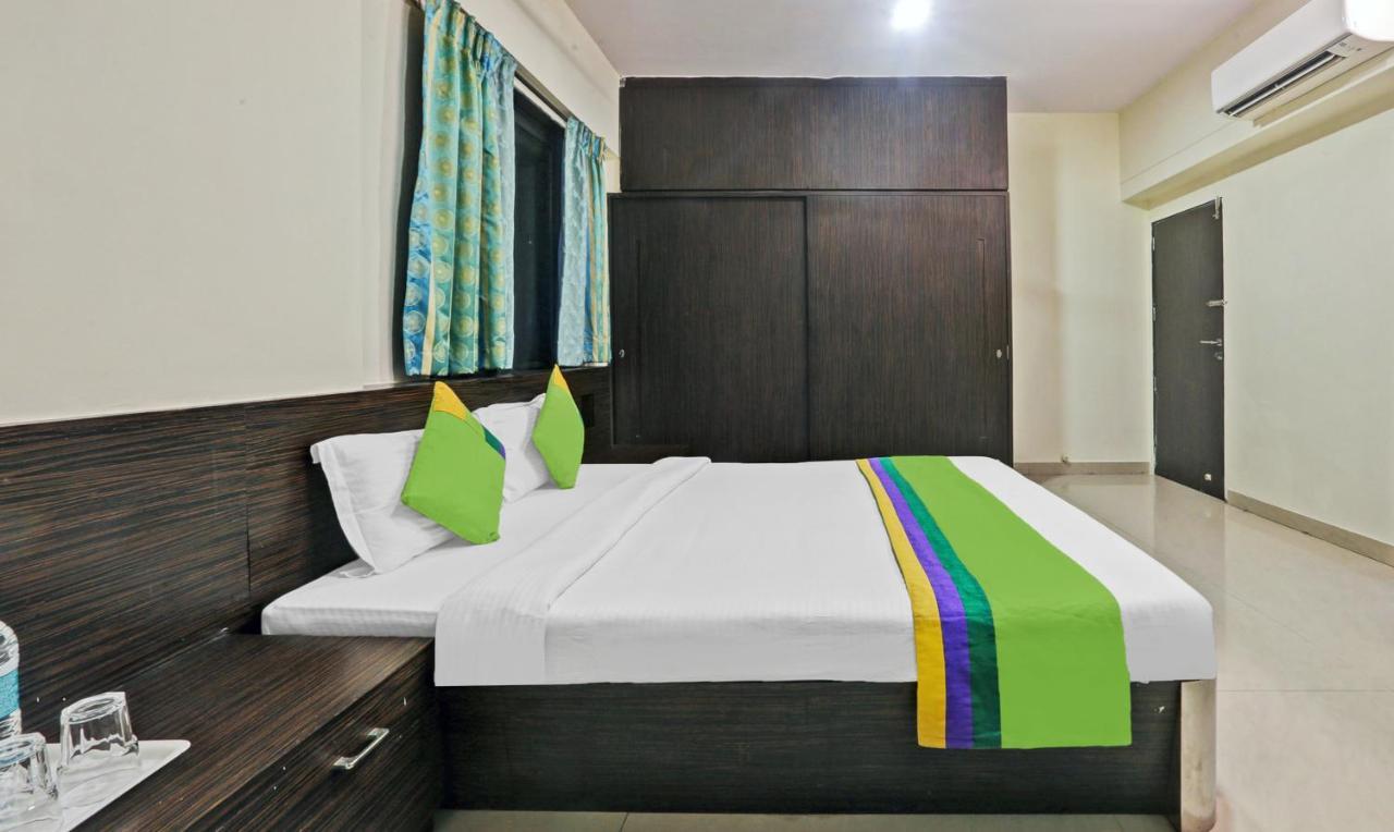 Treebo Trend Bandra Apartments Mumbai Exterior photo